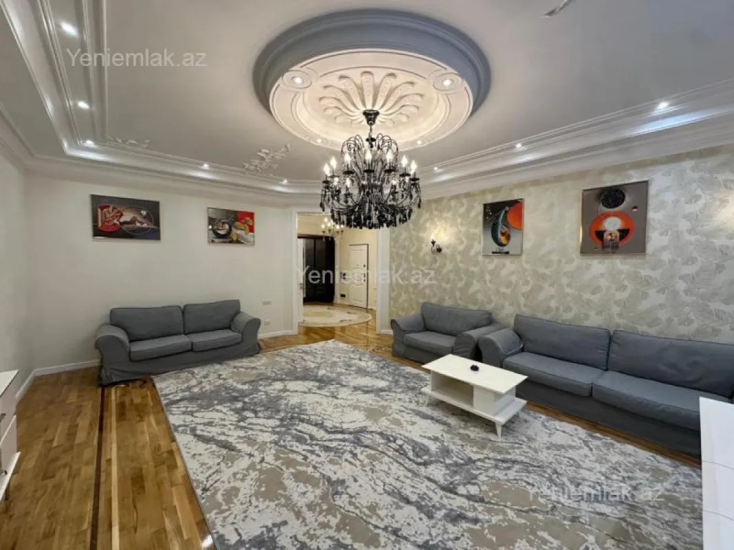 Satılır 4 otaqlı yeni tikili 220 m²