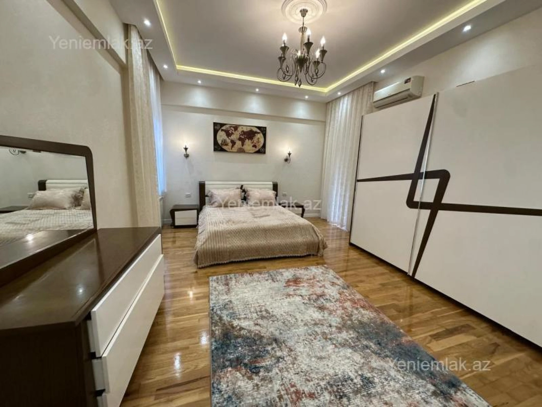 Satılır 4 otaqlı yeni tikili 220 m²