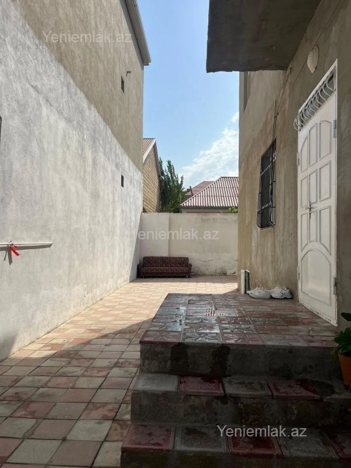 Satılır 5 otaqlı həyət evi 144 m²