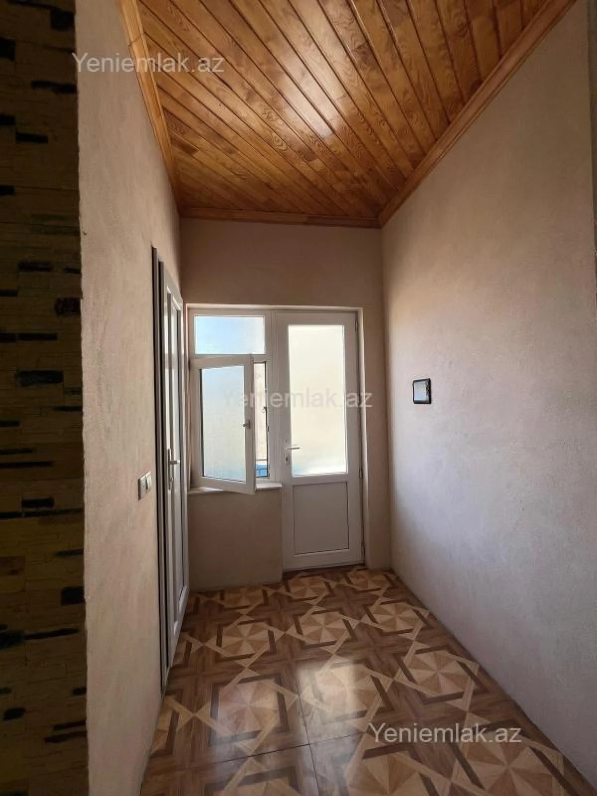 Satılır 5 otaqlı həyət evi 144 m²
