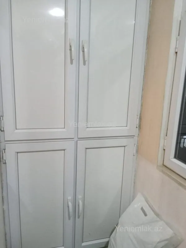 Satılır 3 otaqlı köhnə tikili 75 m²