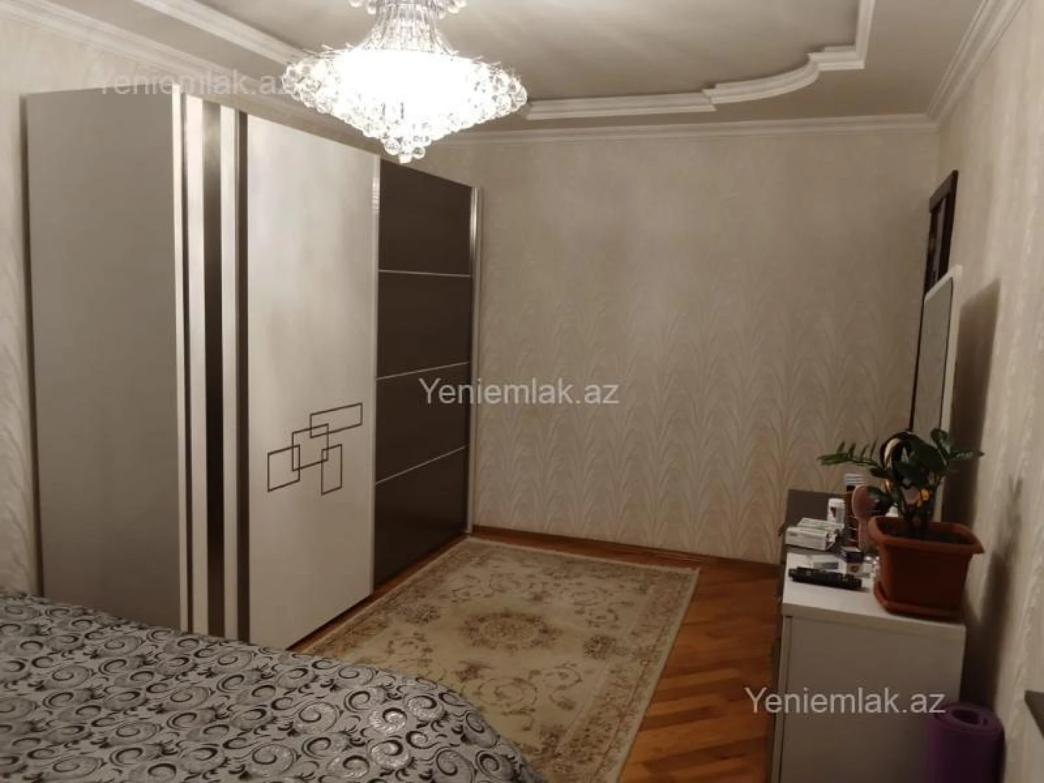 Satılır 3 otaqlı köhnə tikili 75 m²