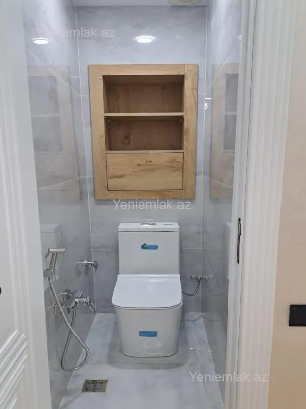 Satılır 3 otaqlı köhnə tikili 80 m²