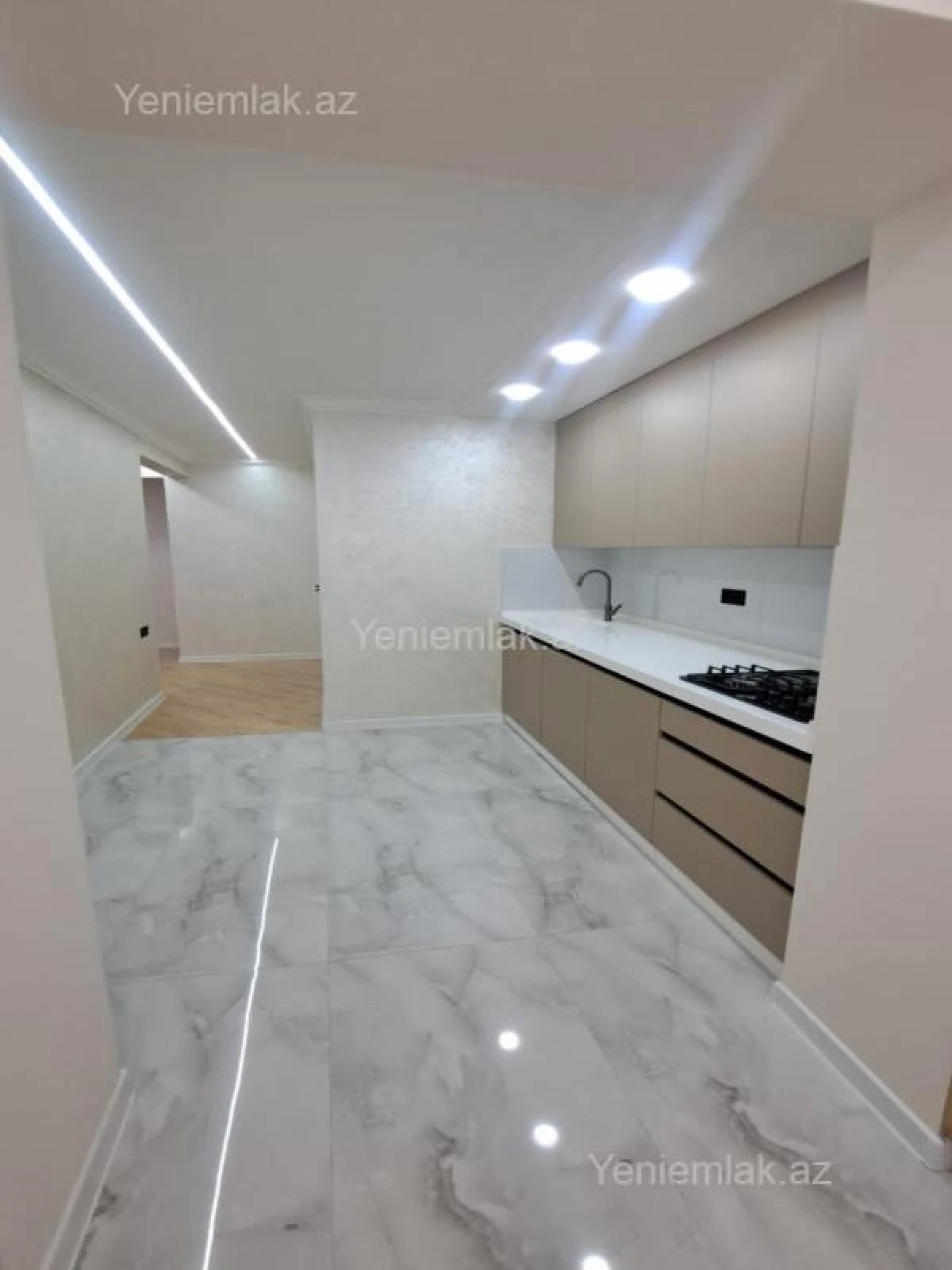 Satılır 3 otaqlı köhnə tikili 80 m²