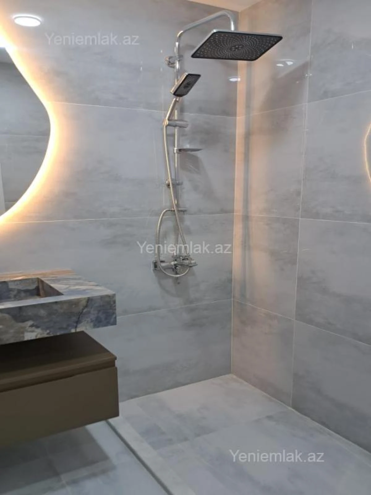 Satılır 3 otaqlı köhnə tikili 80 m²