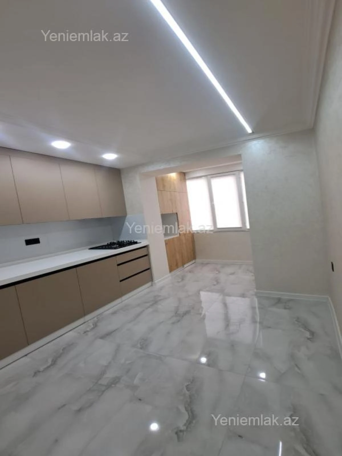 Satılır 3 otaqlı köhnə tikili 80 m²