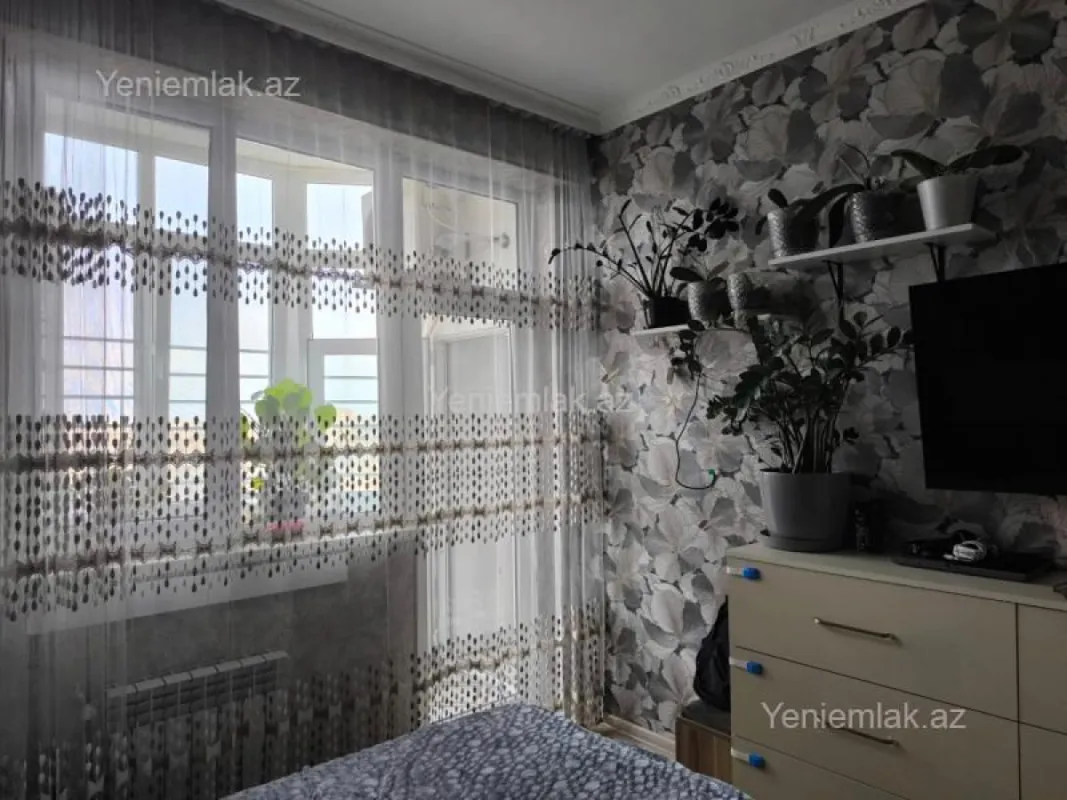 Satılır 2 otaqlı yeni tikili 65 m²