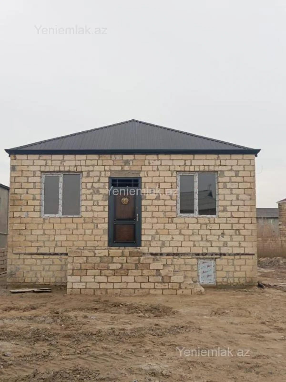 Satılır 3 otaqlı həyət evi 100 m²