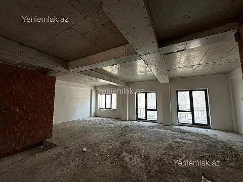 Satılır 5 otaqlı yeni tikili 250 m²