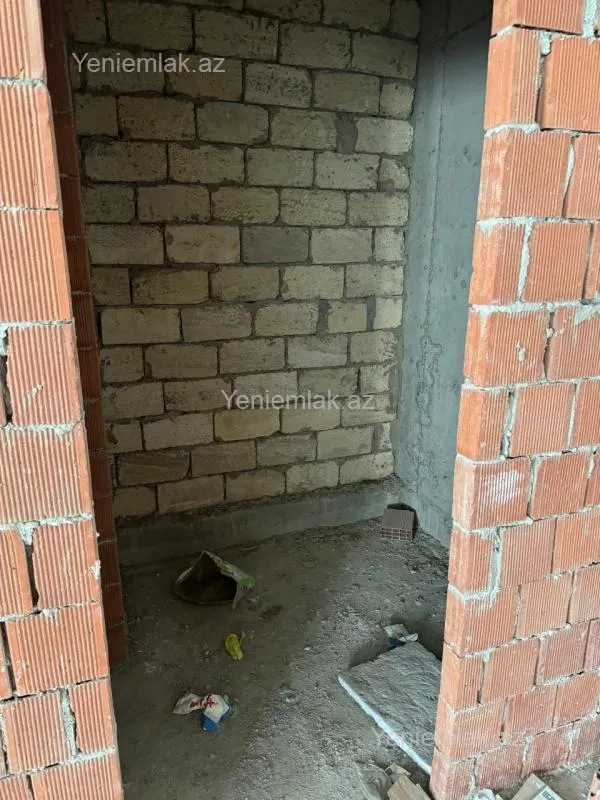 Satılır 5 otaqlı yeni tikili 250 m²