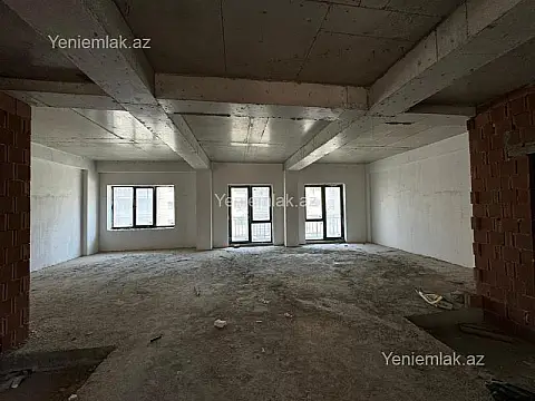 Satılır 5 otaqlı yeni tikili 250 m²