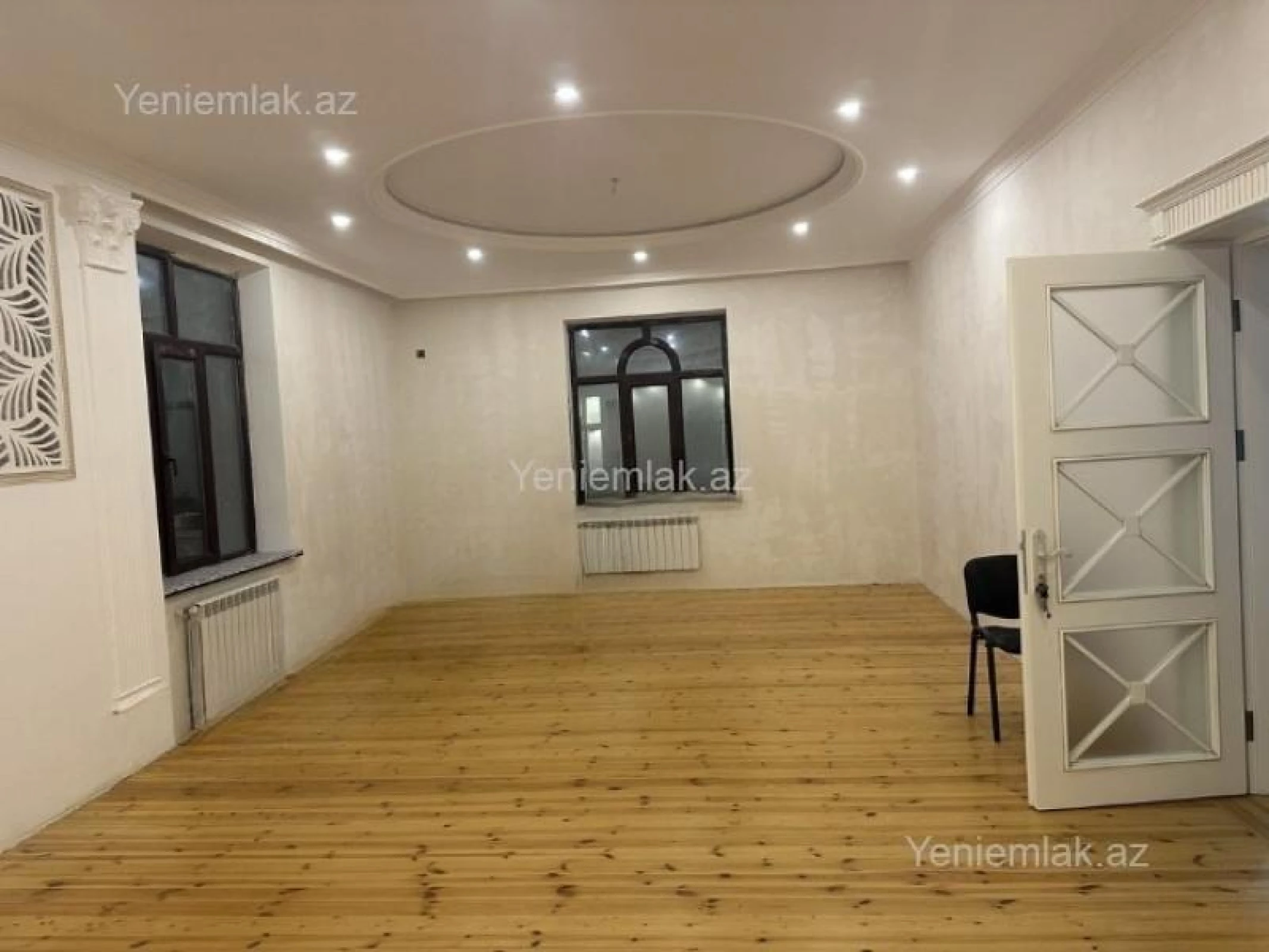 Satılır 9 otaqlı həyət evi 330 m²