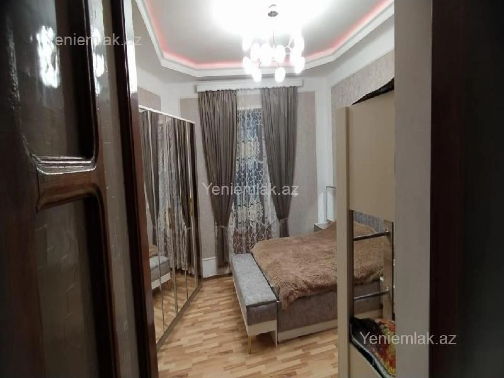 Satılır 3 otaqlı köhnə tikili 75 m²