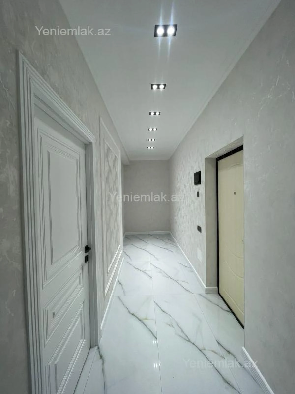 Satılır 3 otaqlı yeni tikili 83 m²