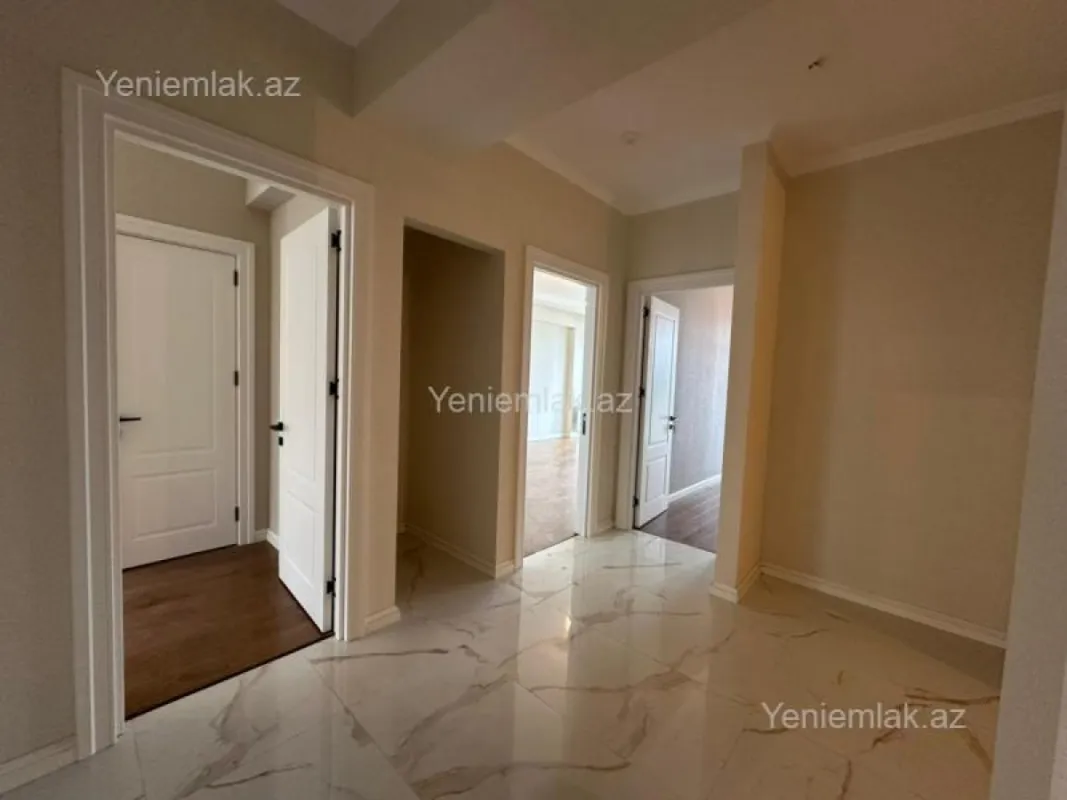 Satılır 4 otaqlı yeni tikili 120 m²
