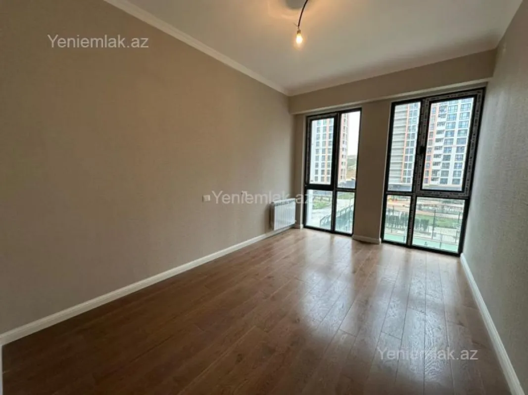 Satılır 4 otaqlı yeni tikili 120 m²