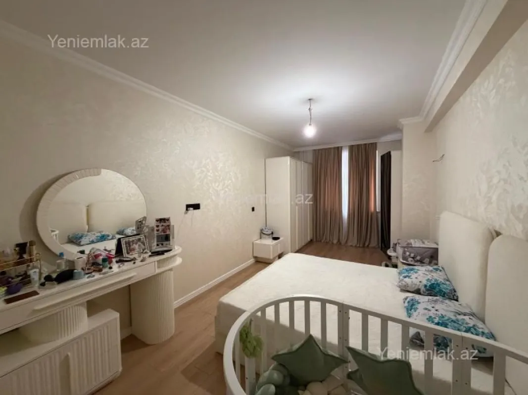 Satılır 4 otaqlı yeni tikili 132 m²