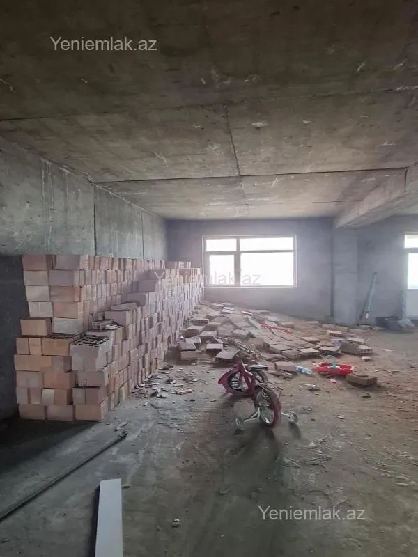 Satılır 3 otaqlı yeni tikili 150 m²