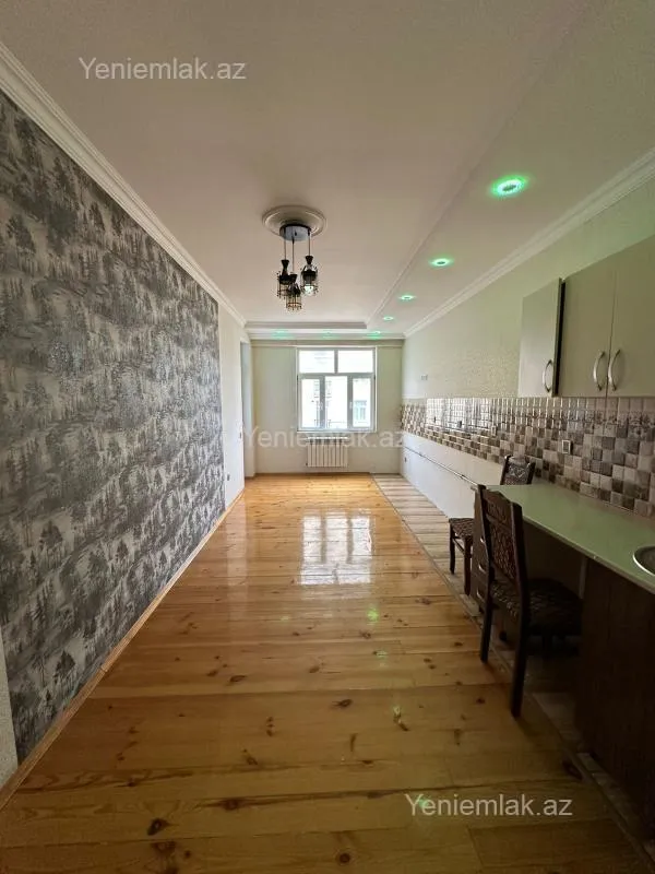 Satılır 3 otaqlı yeni tikili 110 m²