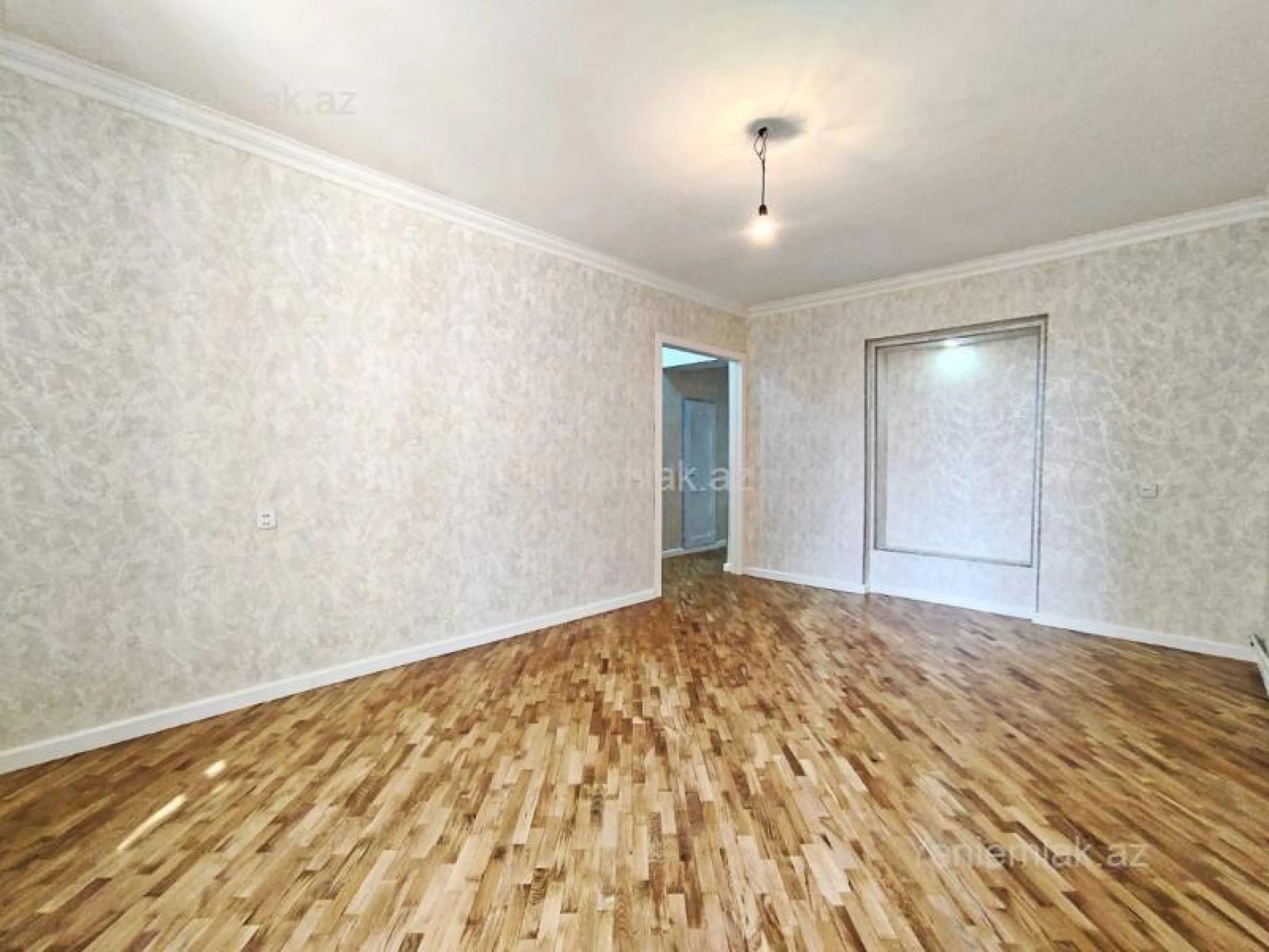 Satılır 3 otaqlı köhnə tikili 95 m²