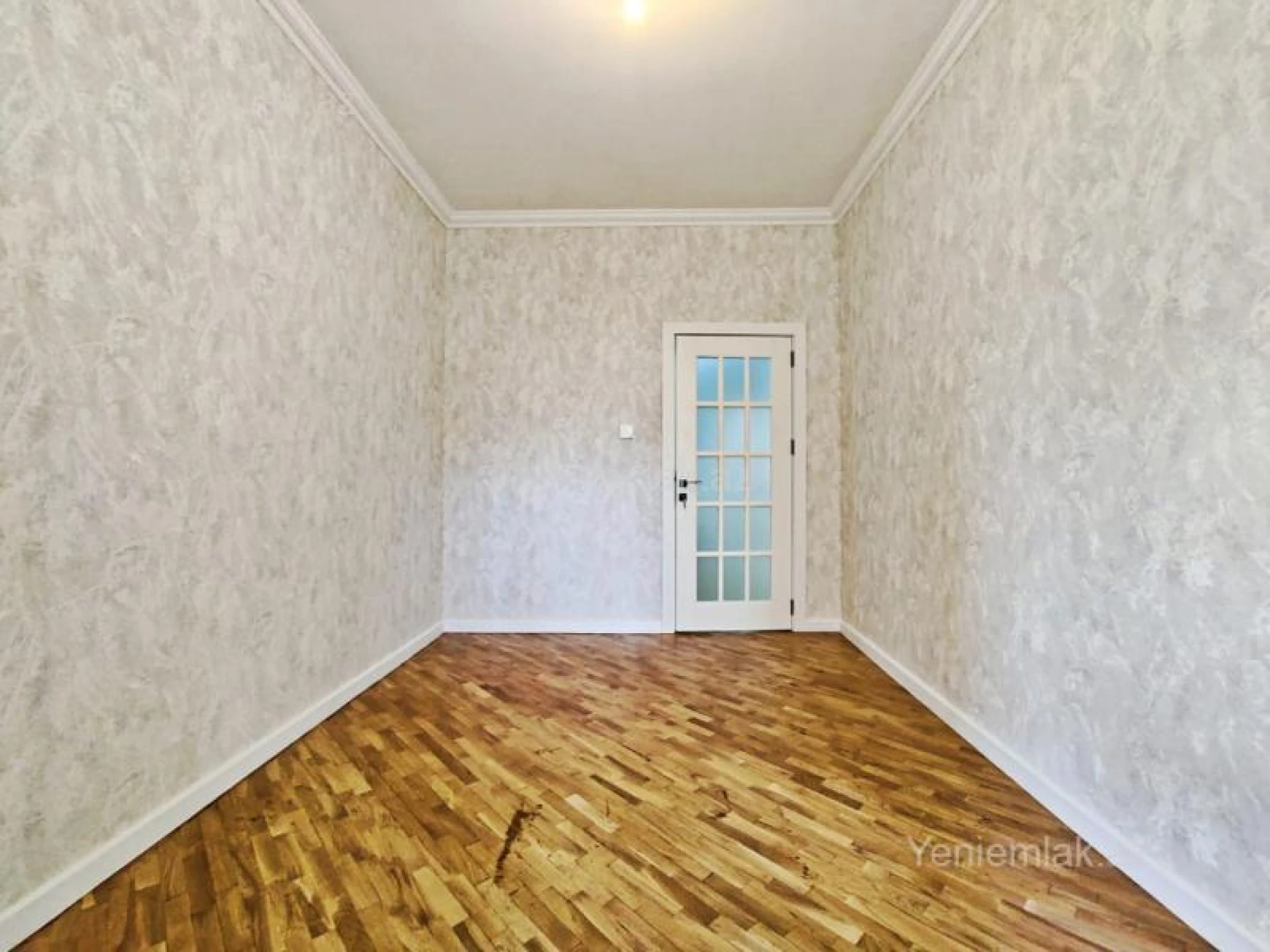 Satılır 3 otaqlı köhnə tikili 95 m²