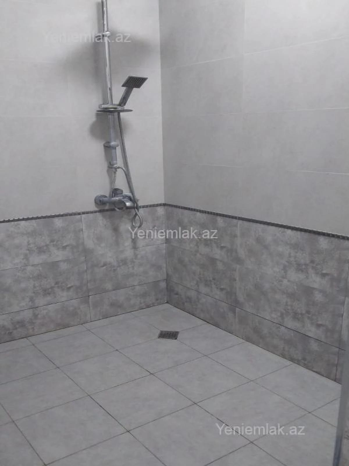 Satılır 2 otaqlı yeni tikili 75 m²