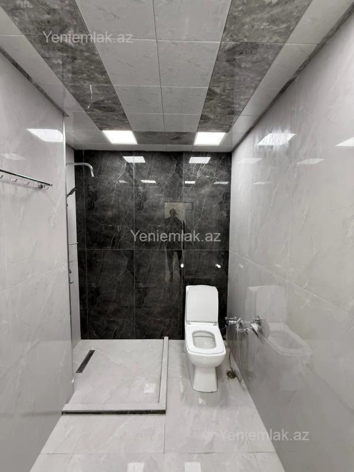Satılır 3 otaqlı yeni tikili 105 m²