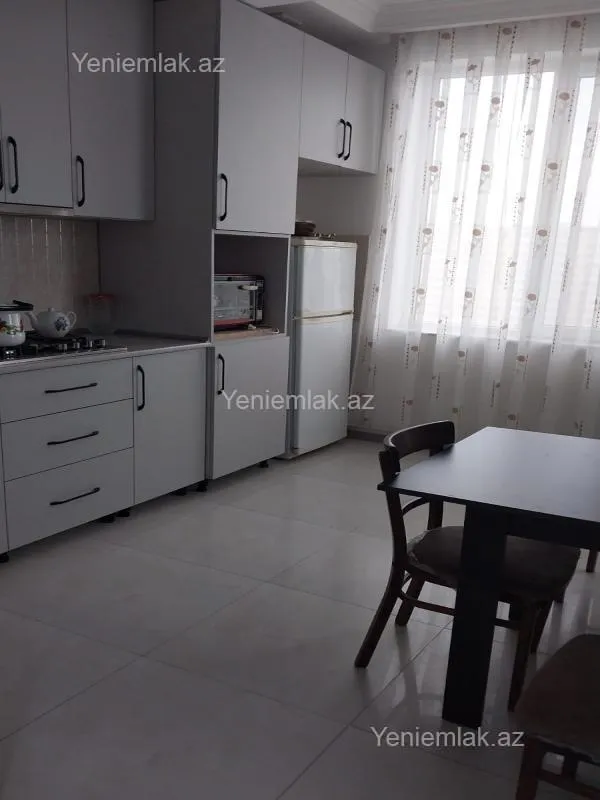 Satılır 2 otaqlı yeni tikili 75 m²