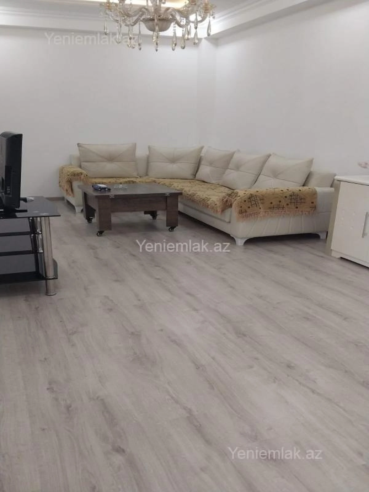 Satılır 2 otaqlı yeni tikili 75 m²