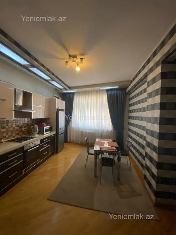 Satılır 3 otaqlı yeni tikili 147 m²