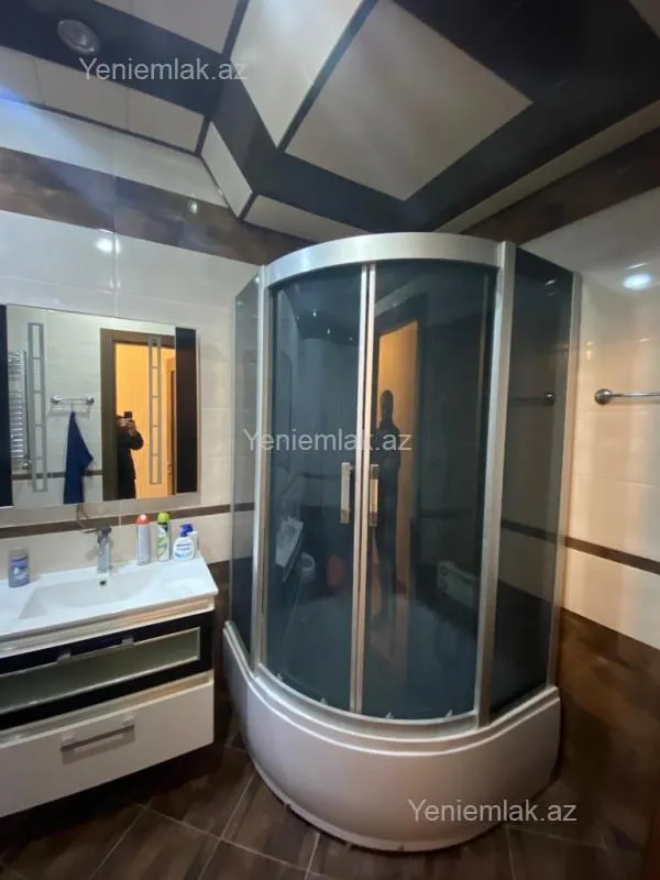 Satılır 3 otaqlı yeni tikili 147 m²