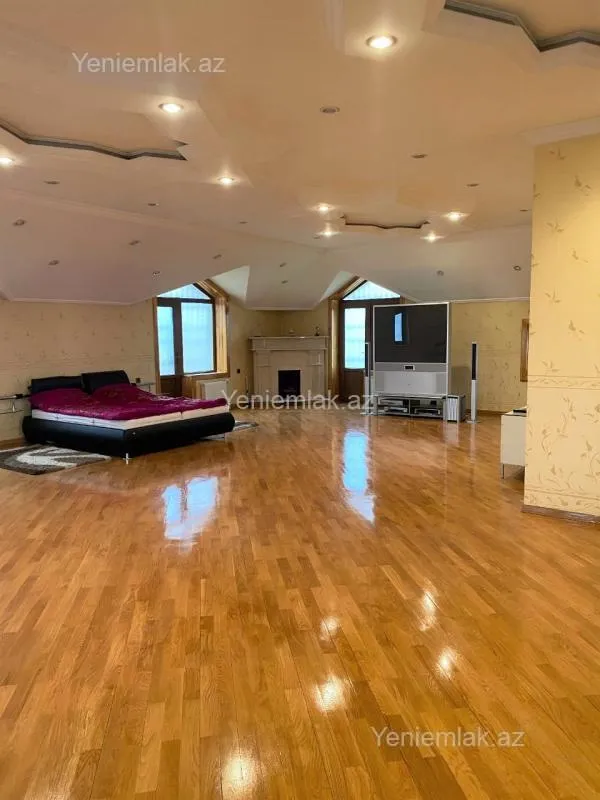 Satılır 6 otaqlı həyət evi 350 m²