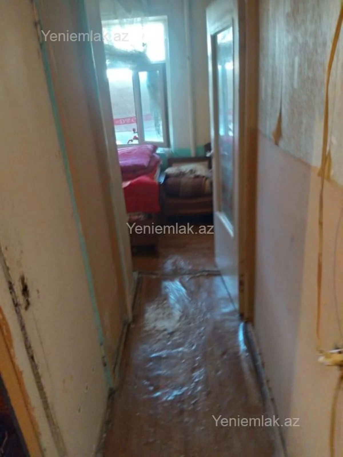 Satılır 1 otaqlı köhnə tikili 55 m²