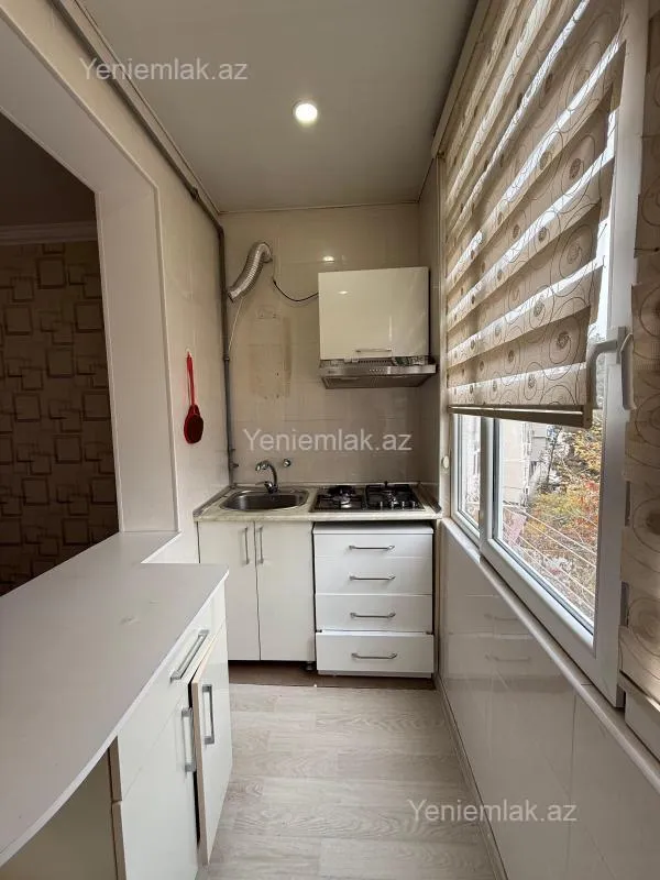 Satılır 2 otaqlı köhnə tikili 40 m²
