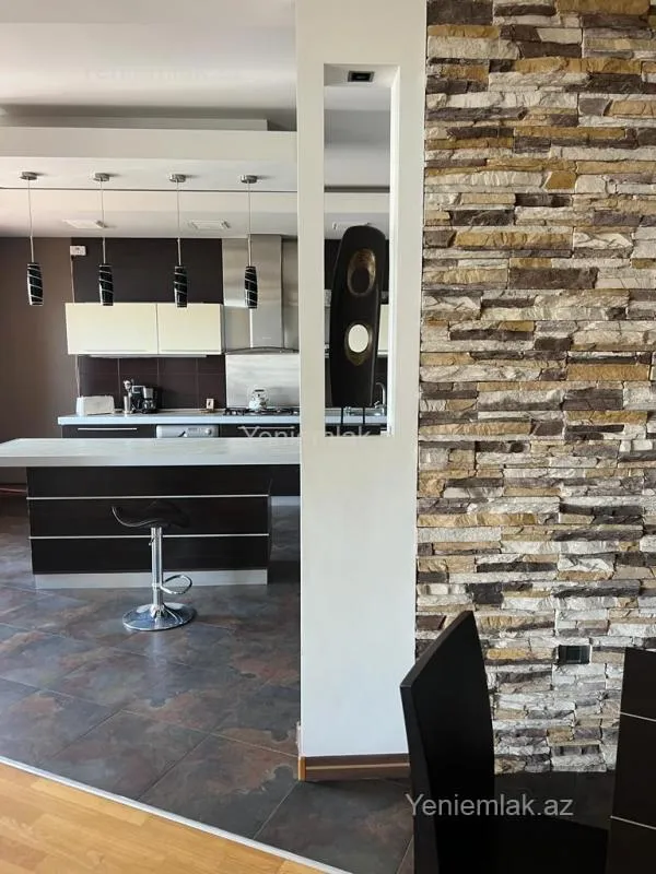 Satılır 5 otaqlı yeni tikili 245 m²