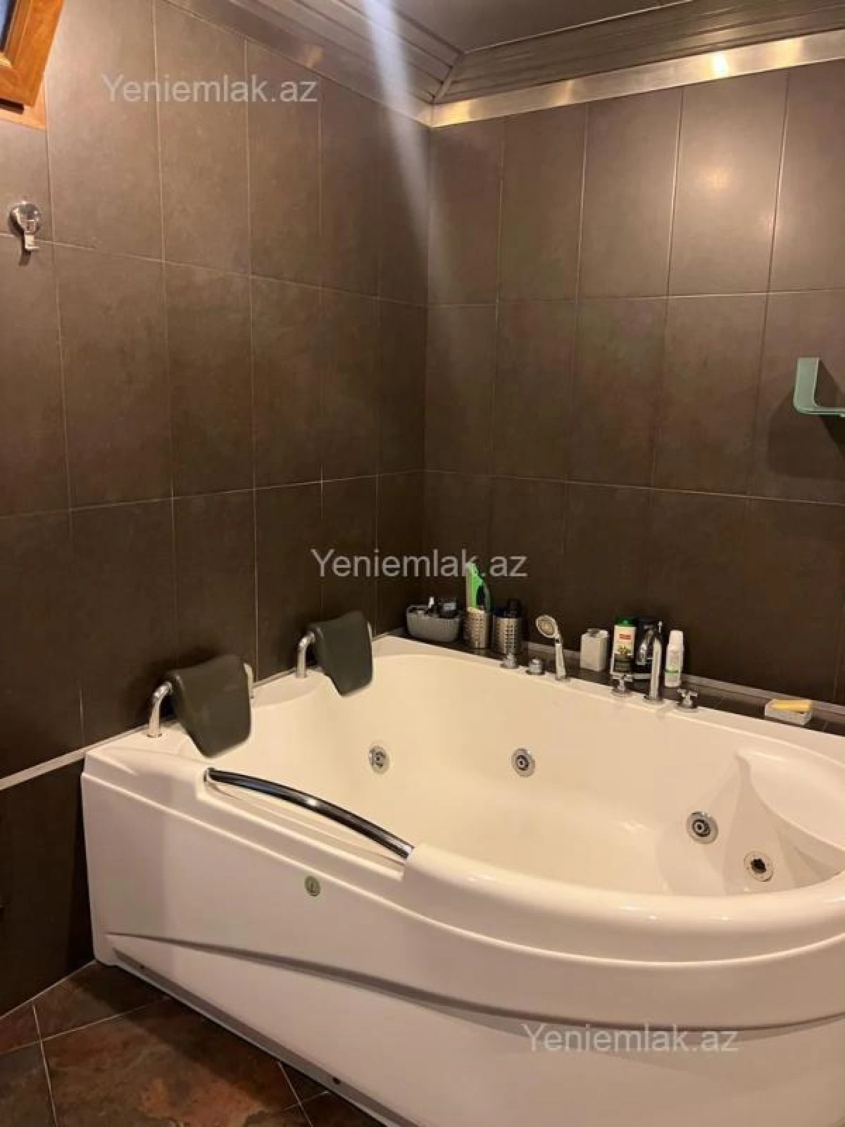 Satılır 5 otaqlı yeni tikili 245 m²