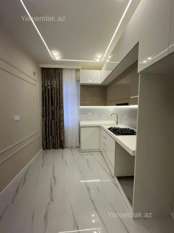 Satılır 2 otaqlı yeni tikili 70 m²