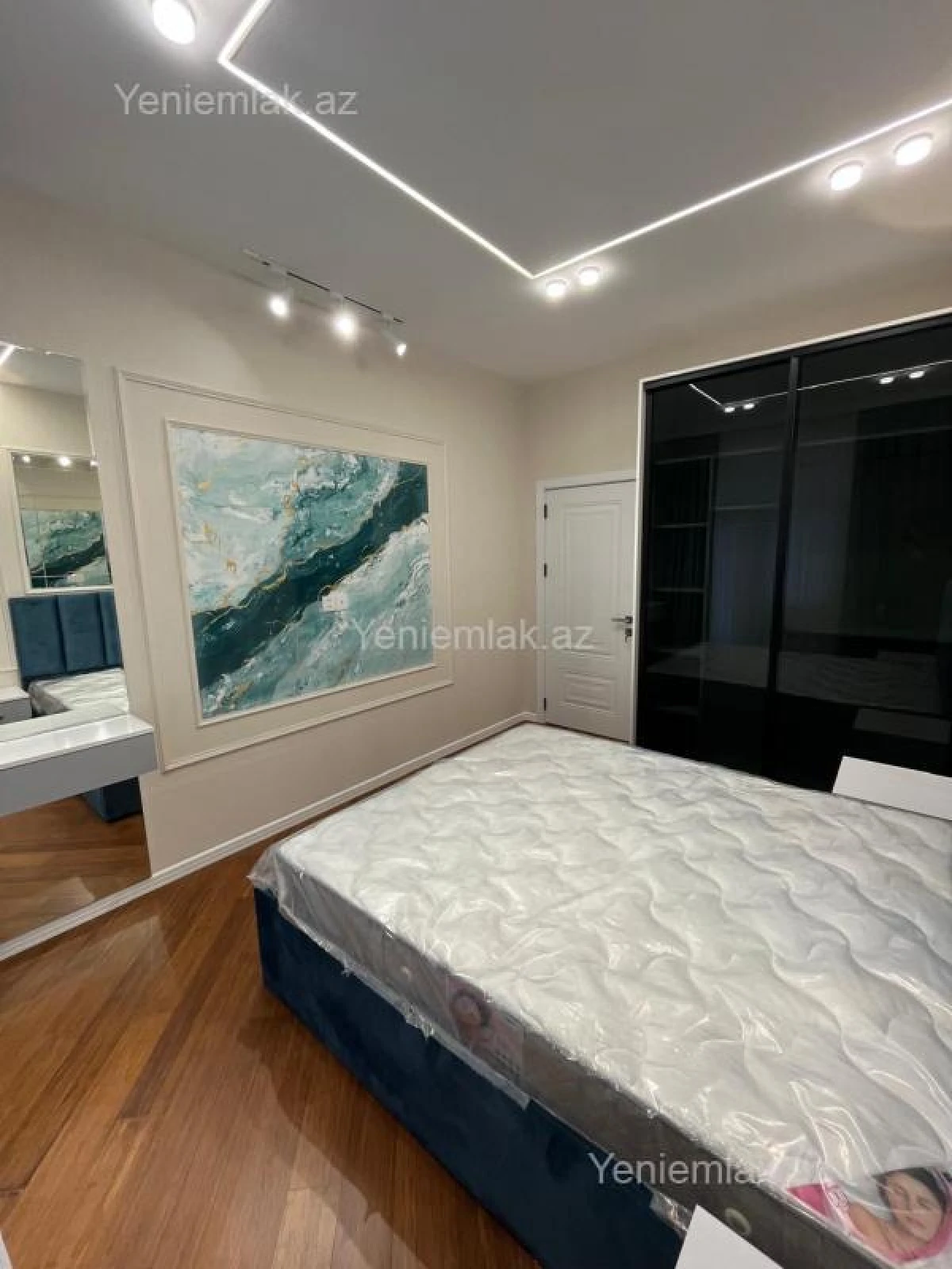 Satılır 2 otaqlı yeni tikili 70 m²