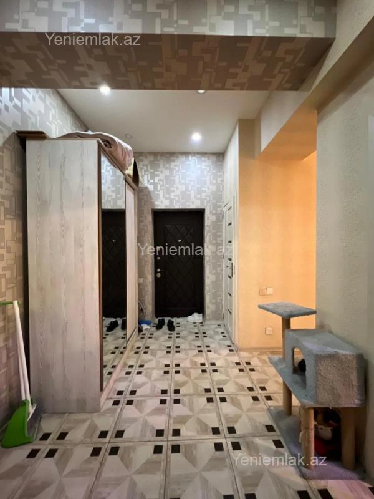 Satılır 2 otaqlı yeni tikili 70 m²