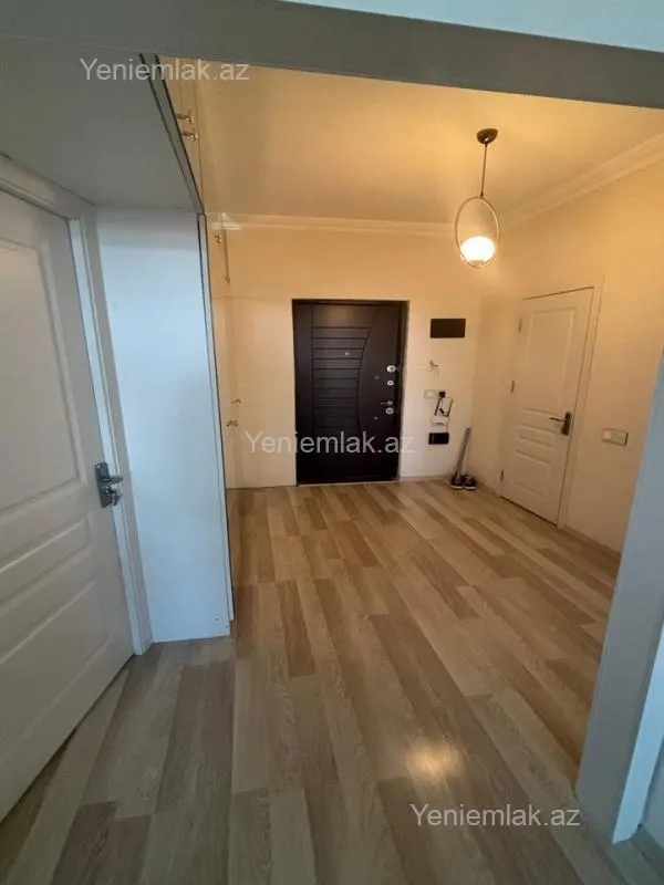 Satılır 2 otaqlı yeni tikili 77 m²