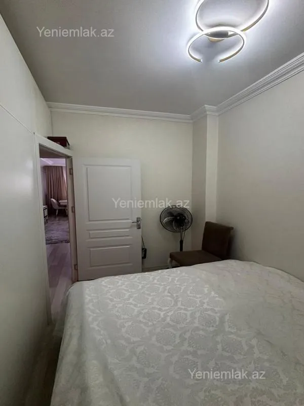 Satılır 2 otaqlı yeni tikili 77 m²
