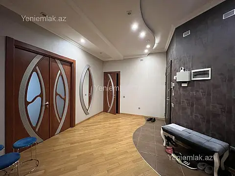 Satılır 4 otaqlı yeni tikili 223 m²