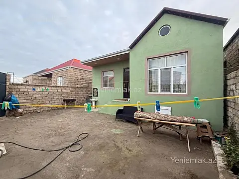 Satılır 3 otaqlı həyət evi 100 m²
