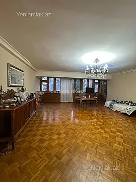 Satılır 3 otaqlı köhnə tikili 115 m² — Bakı, Nəsimi 3 otaq 115.00 m²