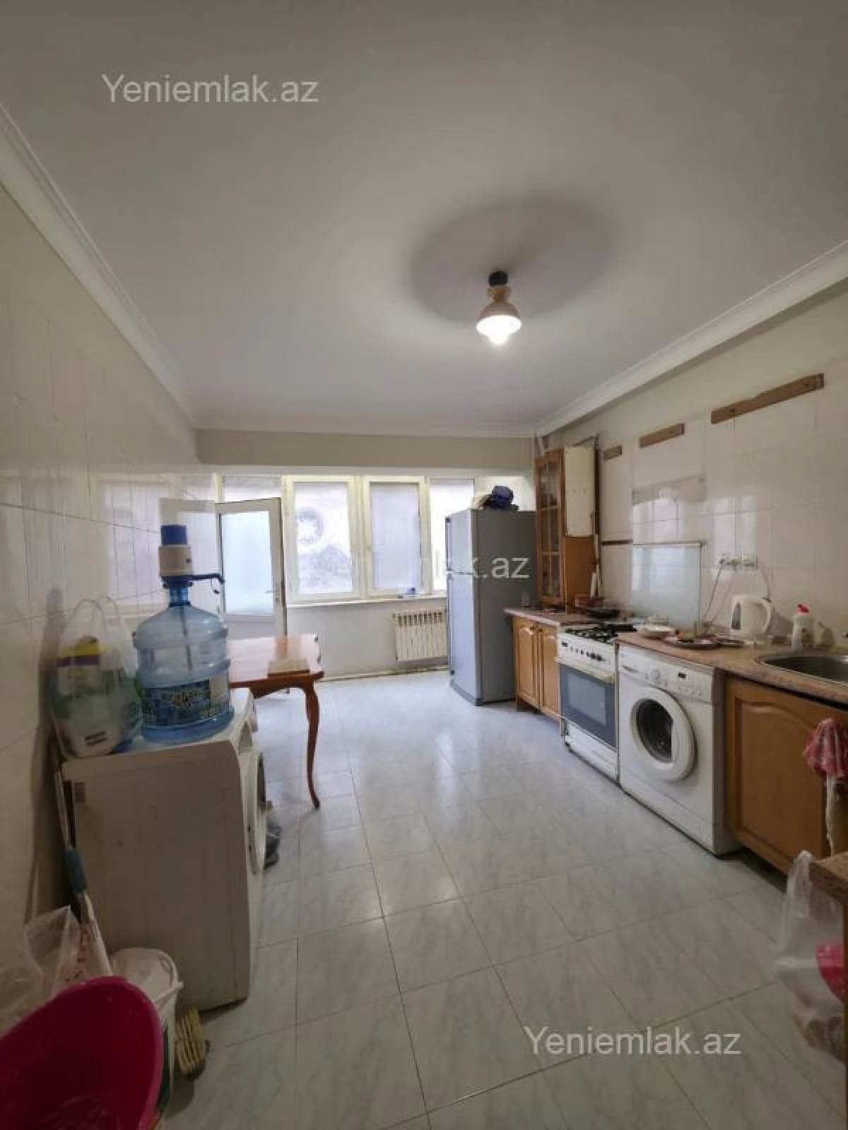 Satılır 3 otaqlı köhnə tikili 115 m²