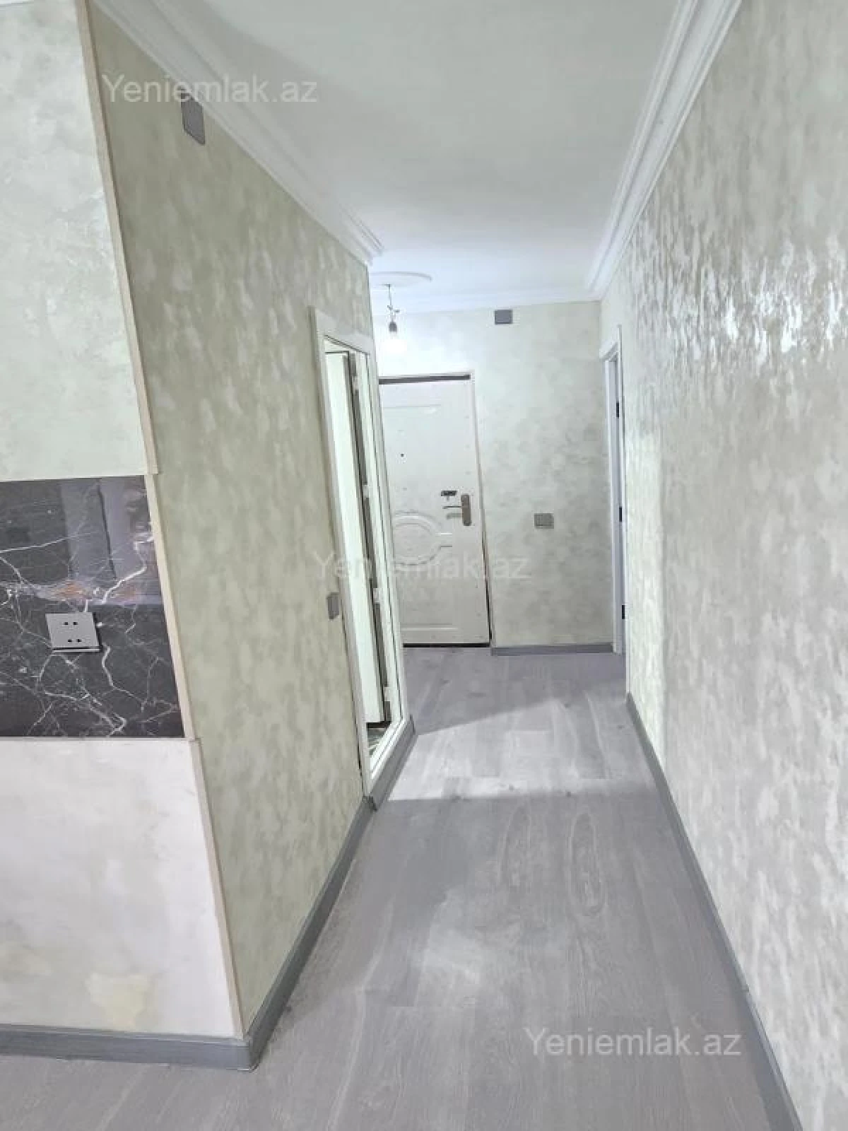 Satılır 1 otaqlı köhnə tikili 30 m²