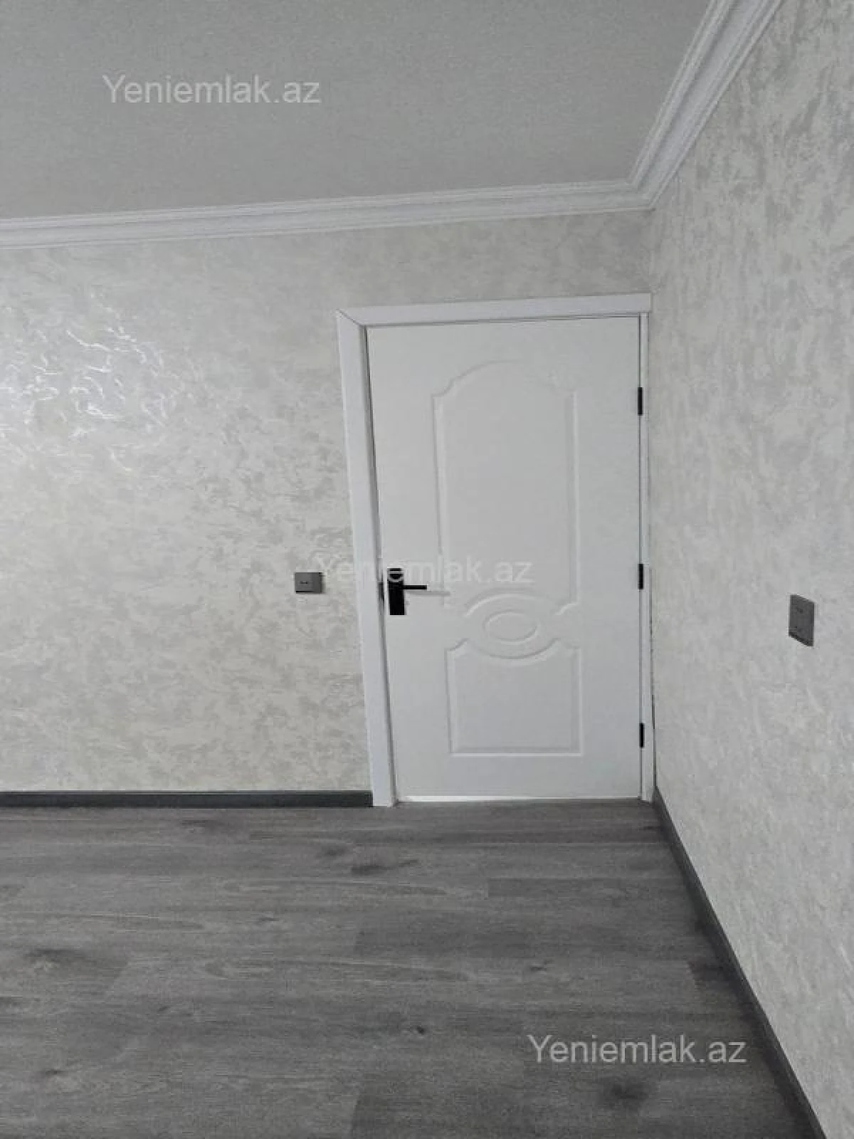 Satılır 1 otaqlı köhnə tikili 30 m²