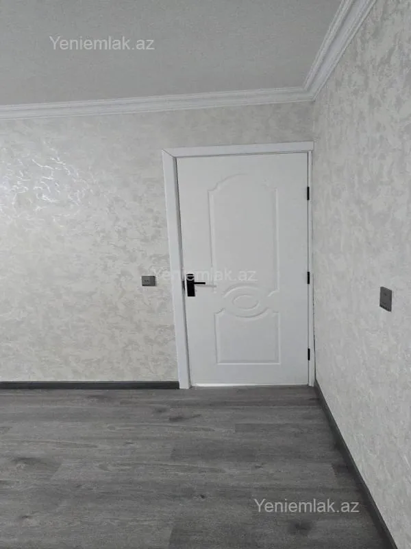Satılır 1 otaqlı köhnə tikili 30 m²