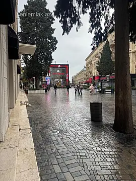 Satılır 2 otaqlı köhnə tikili 100 m² — Bakı, Səbail 2 otaq 100.00 m²