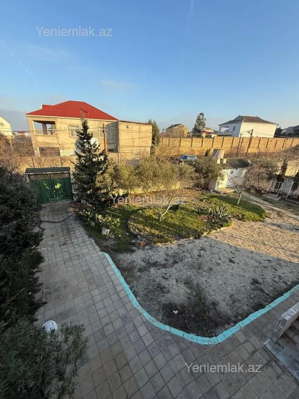 Satılır 5 otaqlı həyət evi 100 m²